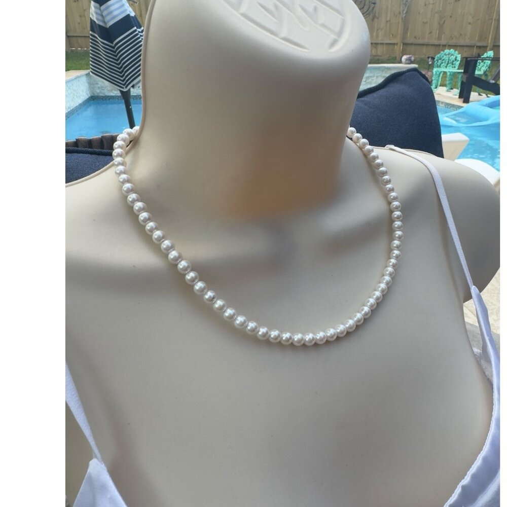 Napier Vintage Designer Faux Pearl Necklace With Gold-Tone Clasp - Picture 7 of 8